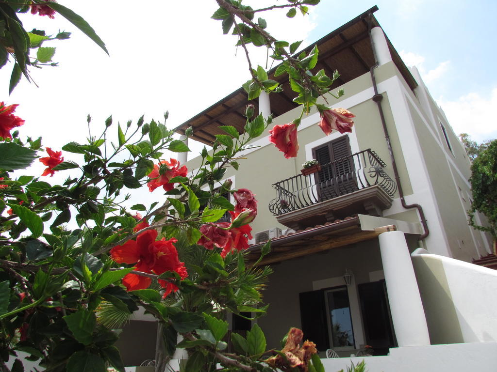 B&B Il Cappero Lipari Kültér fotó